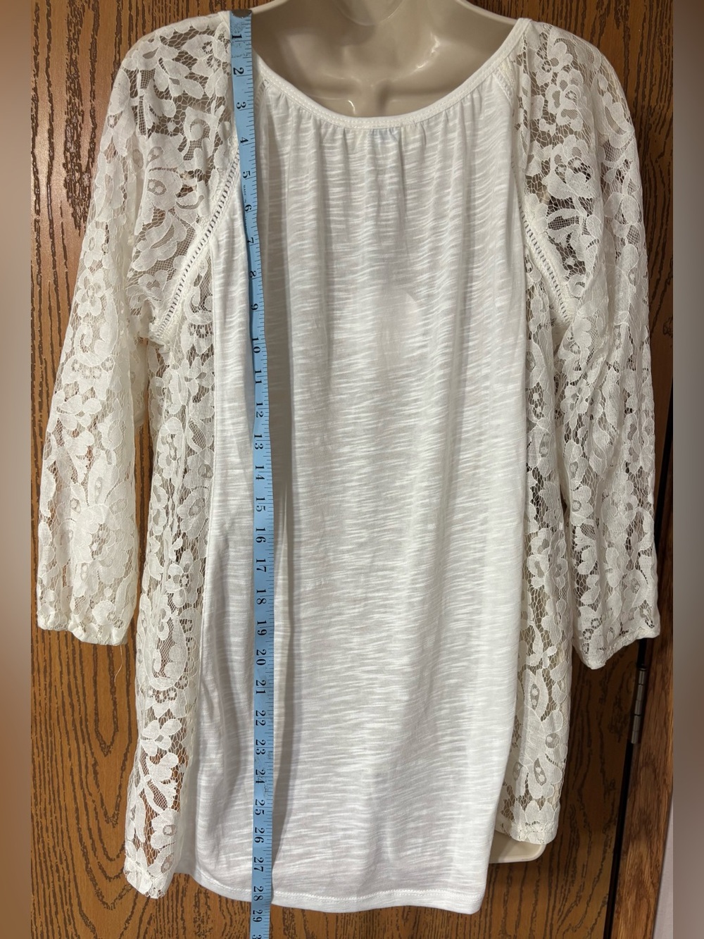 Hayden White Lace-Sleeve V-Neck Tunic - Picture 2 of 5